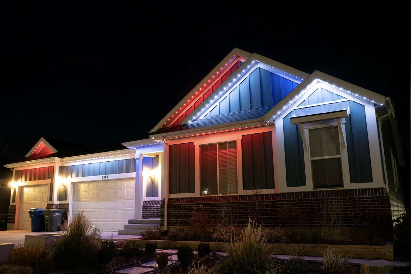 Permanent roofline lights in red, white and blue